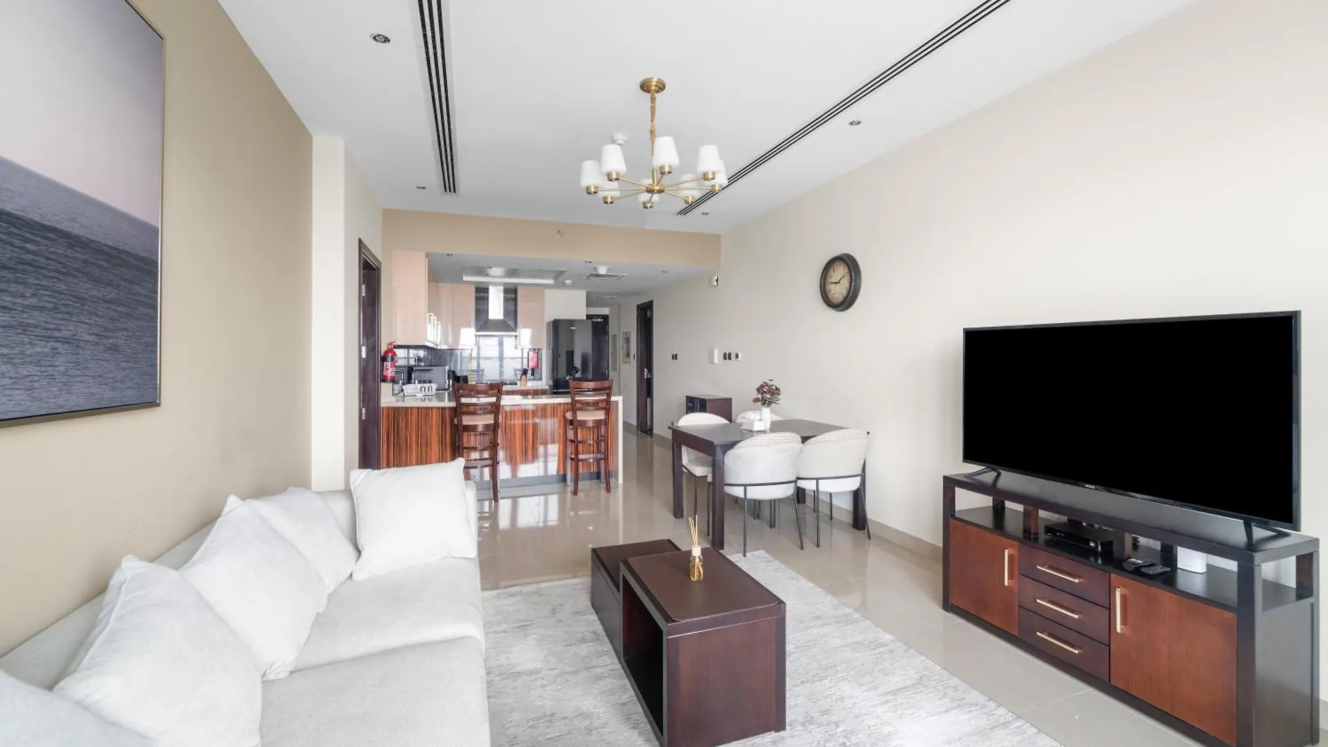 Close To Downtown - New 1 Bedroom With Parking Dubai United Arab Emirates