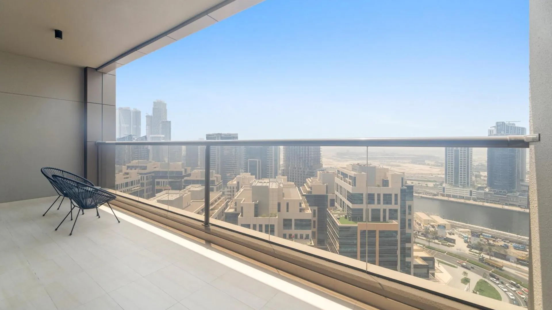 Close To Downtown - New 1 Bedroom With Parking Dubai 0*,  United Arab Emirates