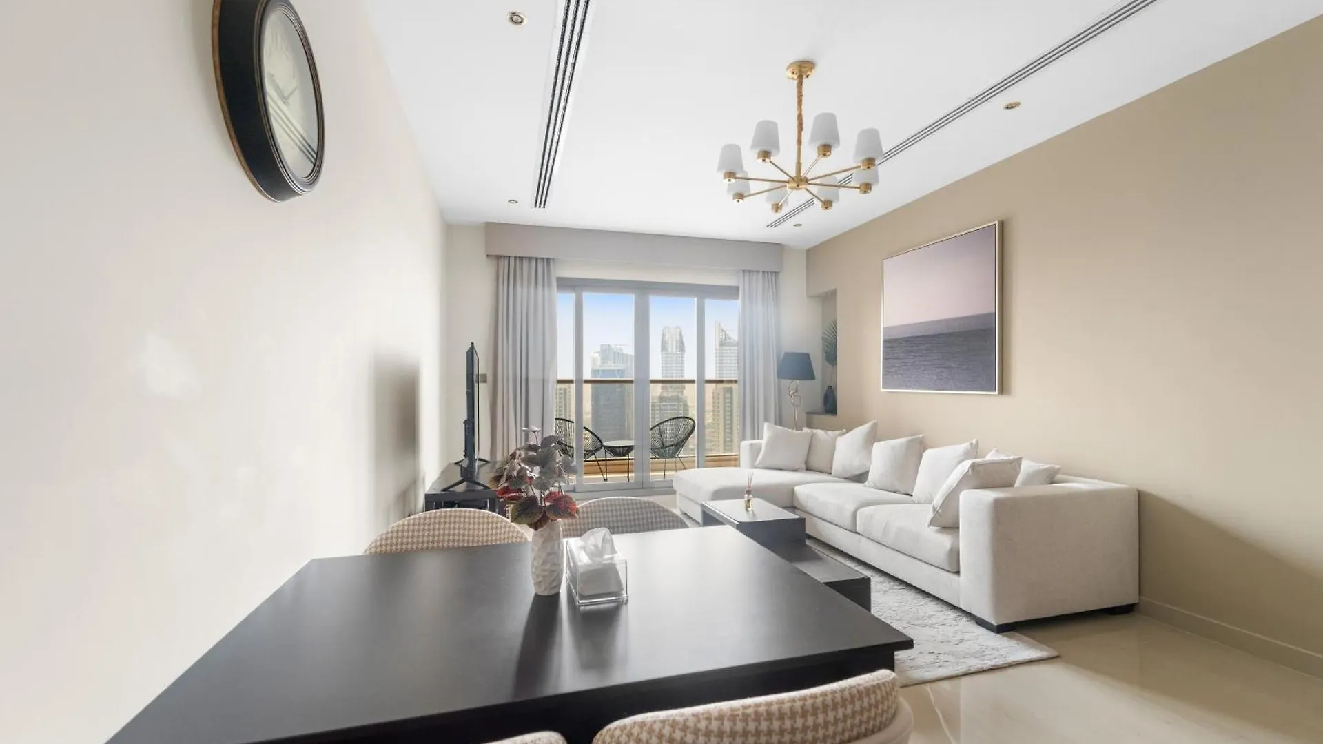 Apartment Close To Downtown - New 1 Bedroom With Parking Dubai United Arab Emirates
