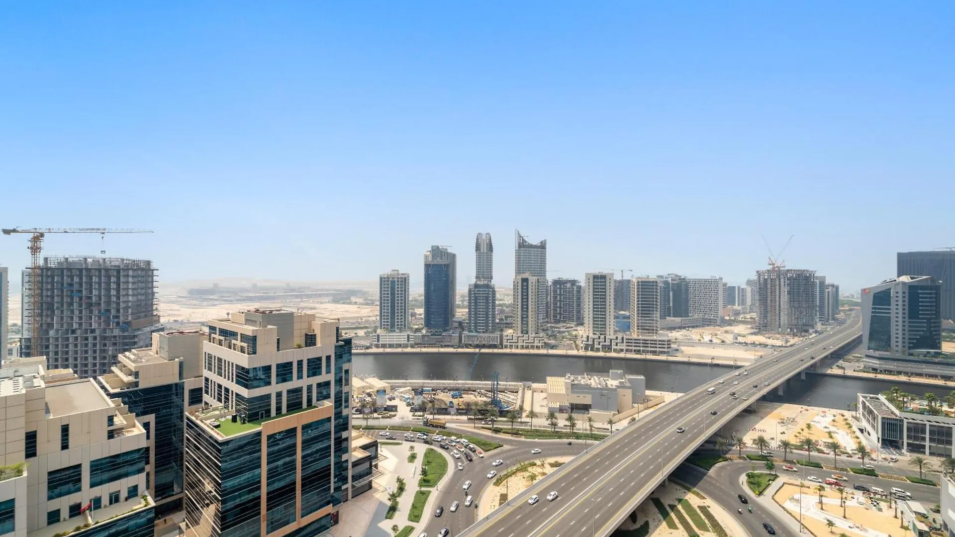 Close To Downtown - New 1 Bedroom With Parking Dubai